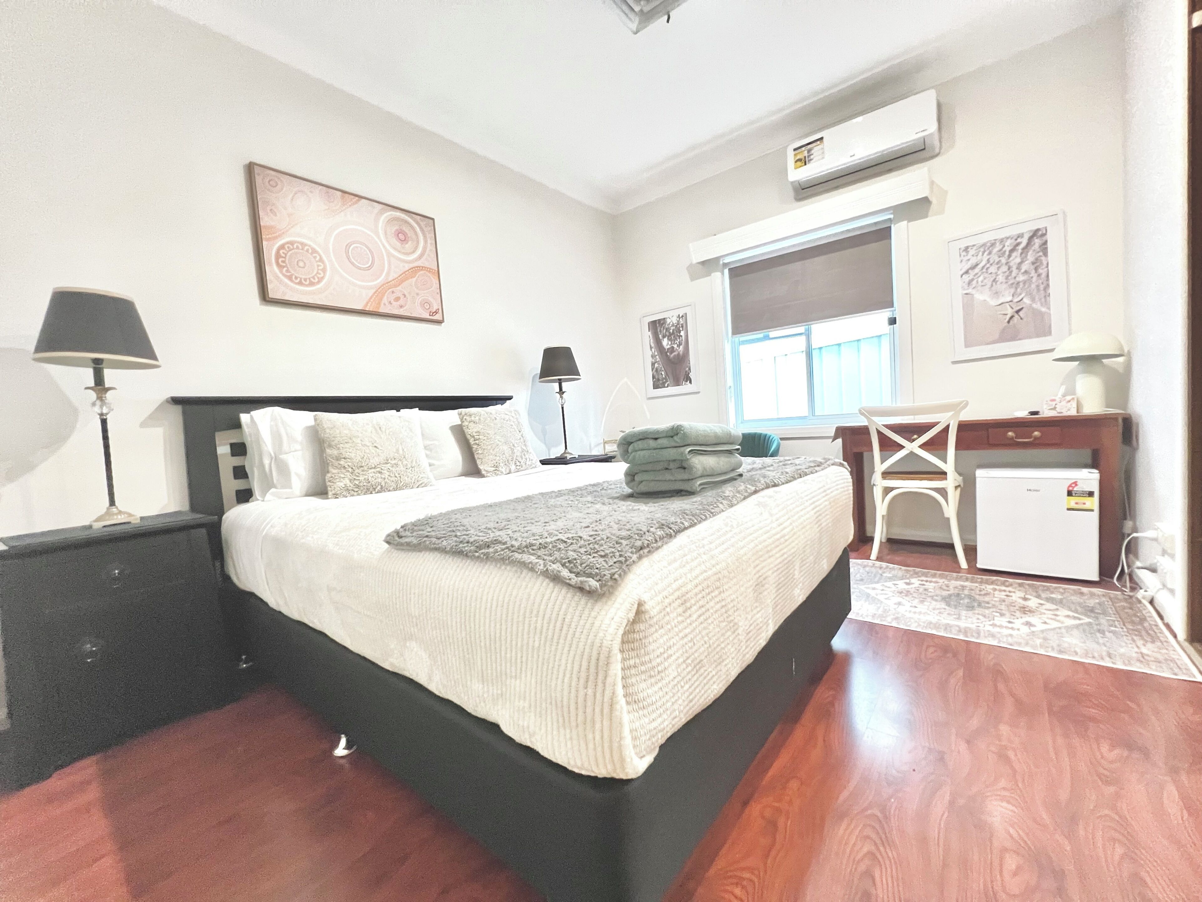 Deluxe Double Room with Shared Bathroom