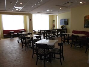 Free daily on-the-go breakfast - Days Inn & Suites by Wyndham Caldwell (Caldwell)