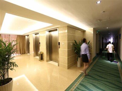 Greentree Inn Zhejiang Jiaxing Zhongan Business Ho