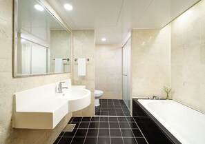 Deluxe One Room(No Kitchen) | 1 bedroom, soundproofing, bed sheets - Hanwha Resort Jeju (Jeju City)