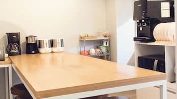 Free daily continental breakfast