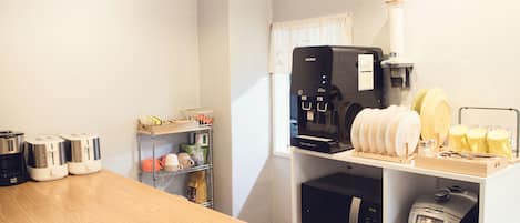 Free daily continental breakfast