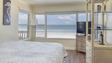 Villa, Multiple Beds (2 queen beds and 1 sleeper sofa)