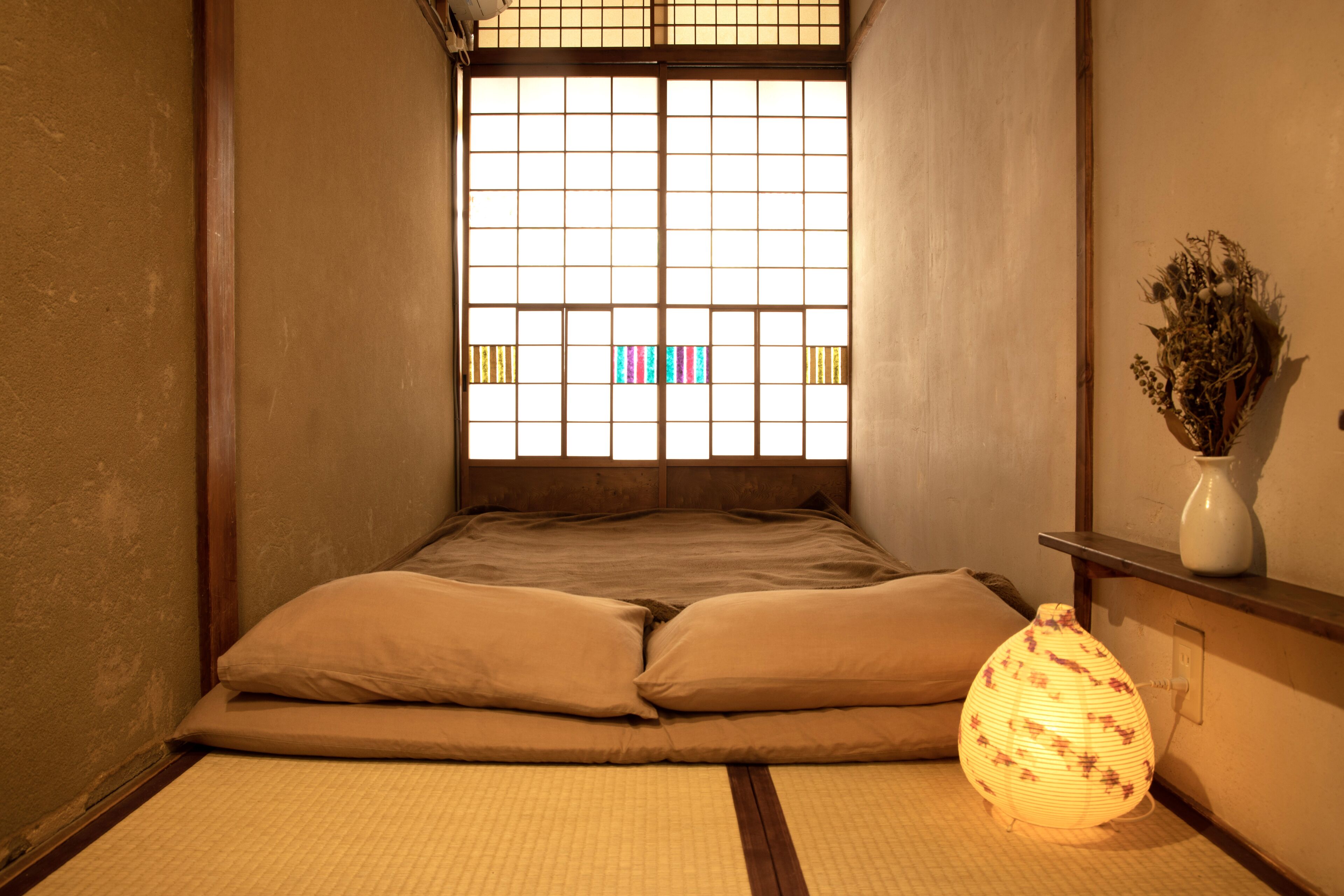 Individually decorated, free WiFi, bed sheets