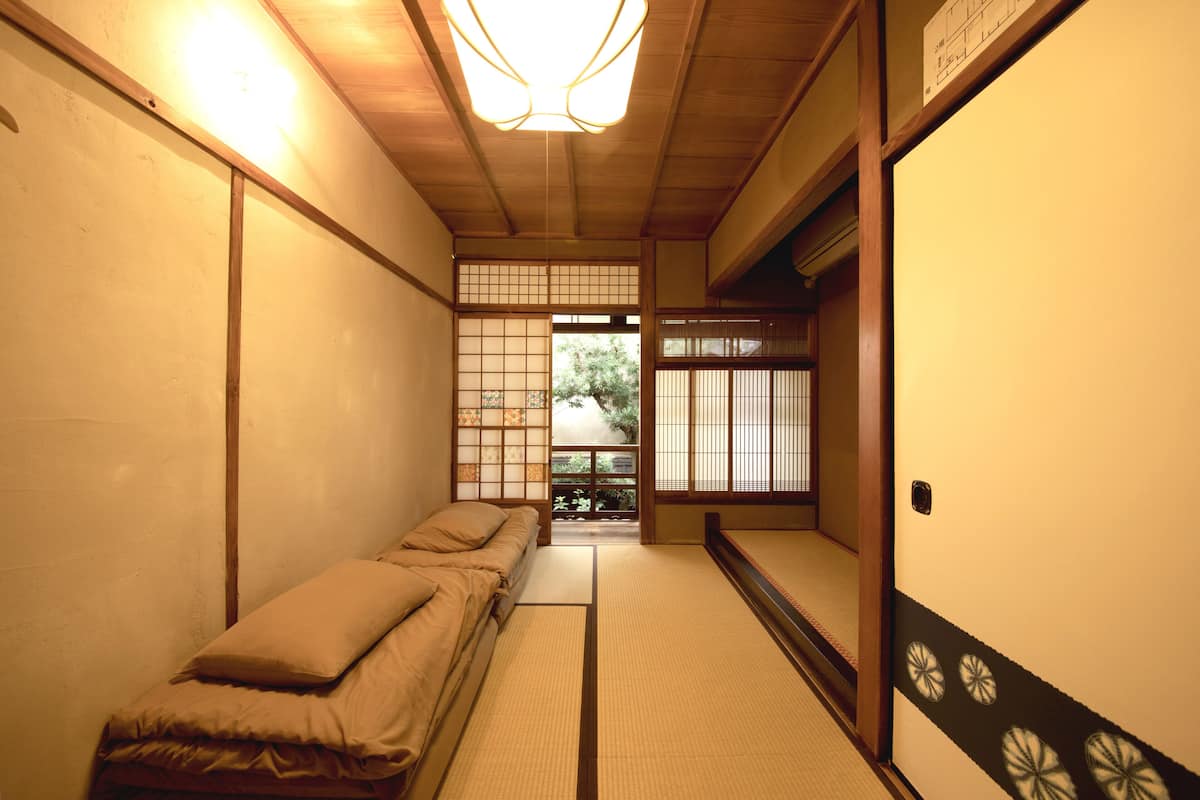 Traditional Triple Room, Multiple Beds, Non Smoking, Balcony (Type A)