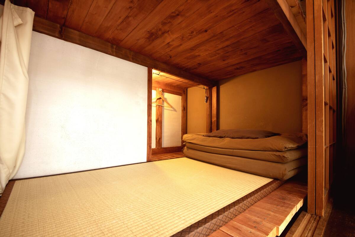 Traditional Shared Dormitory, Mixed Dorm, Non Smoking, Shared Bathroom