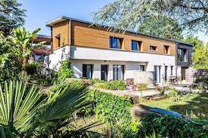 Fachada da propriedade