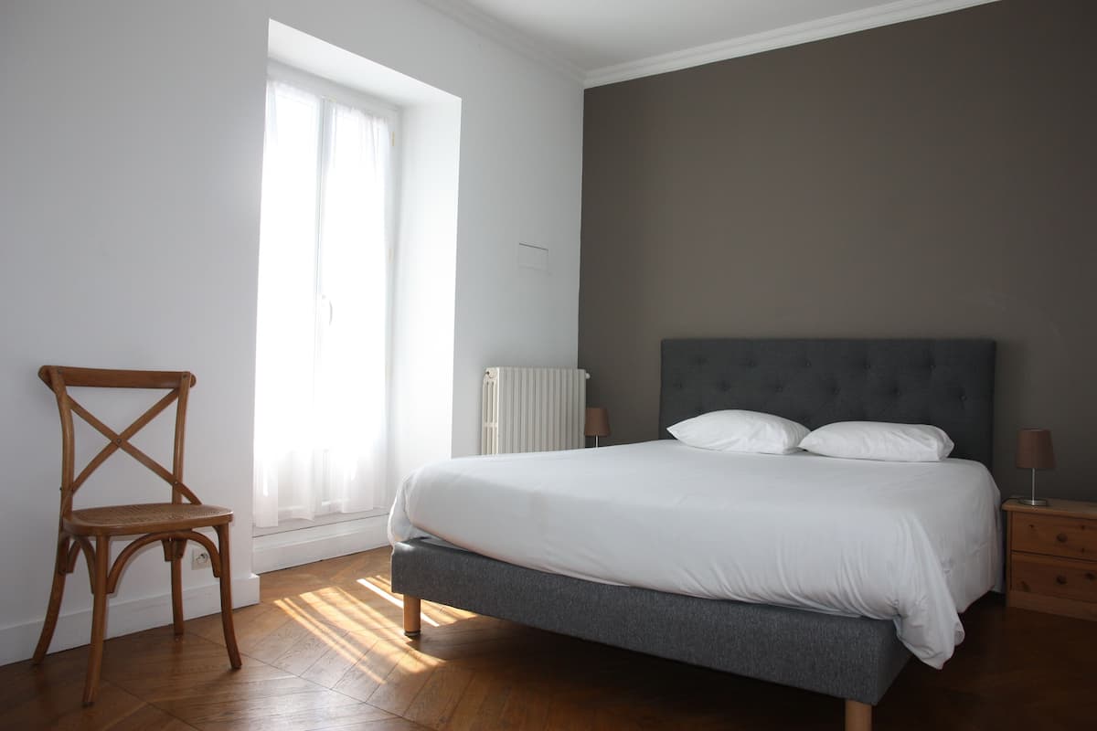 1 bedroom, soundproofing, iron/ironing board, free WiFi