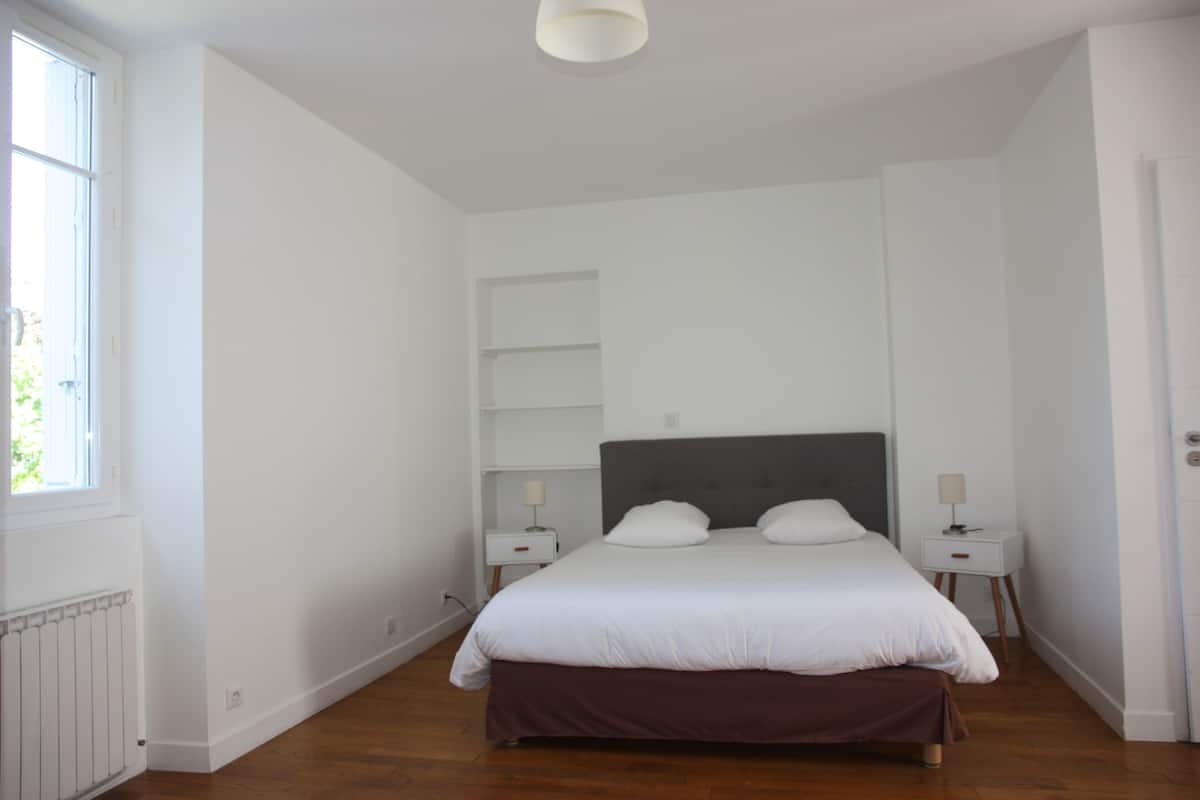 1 bedroom, soundproofing, iron/ironing board, free WiFi