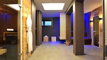 Sauna, steam room, hydrotherapy, aromatherapy, hot stone massages