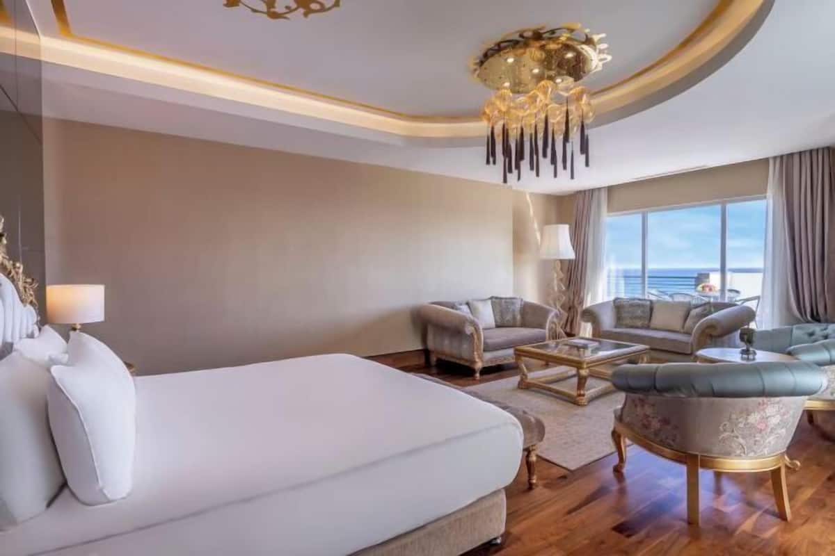 Articles gratuits dans le mini-bar, coffres-forts dans les chambres