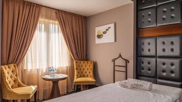 Espace de soins pour les couples, sauna, bain Ă remous, hammam, hammam