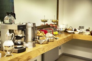 Desayuno estilo bufé