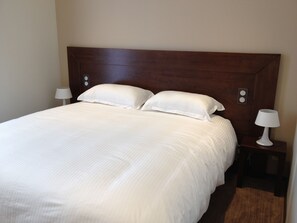 Desk, soundproofing, iron/ironing board, cots/infant beds