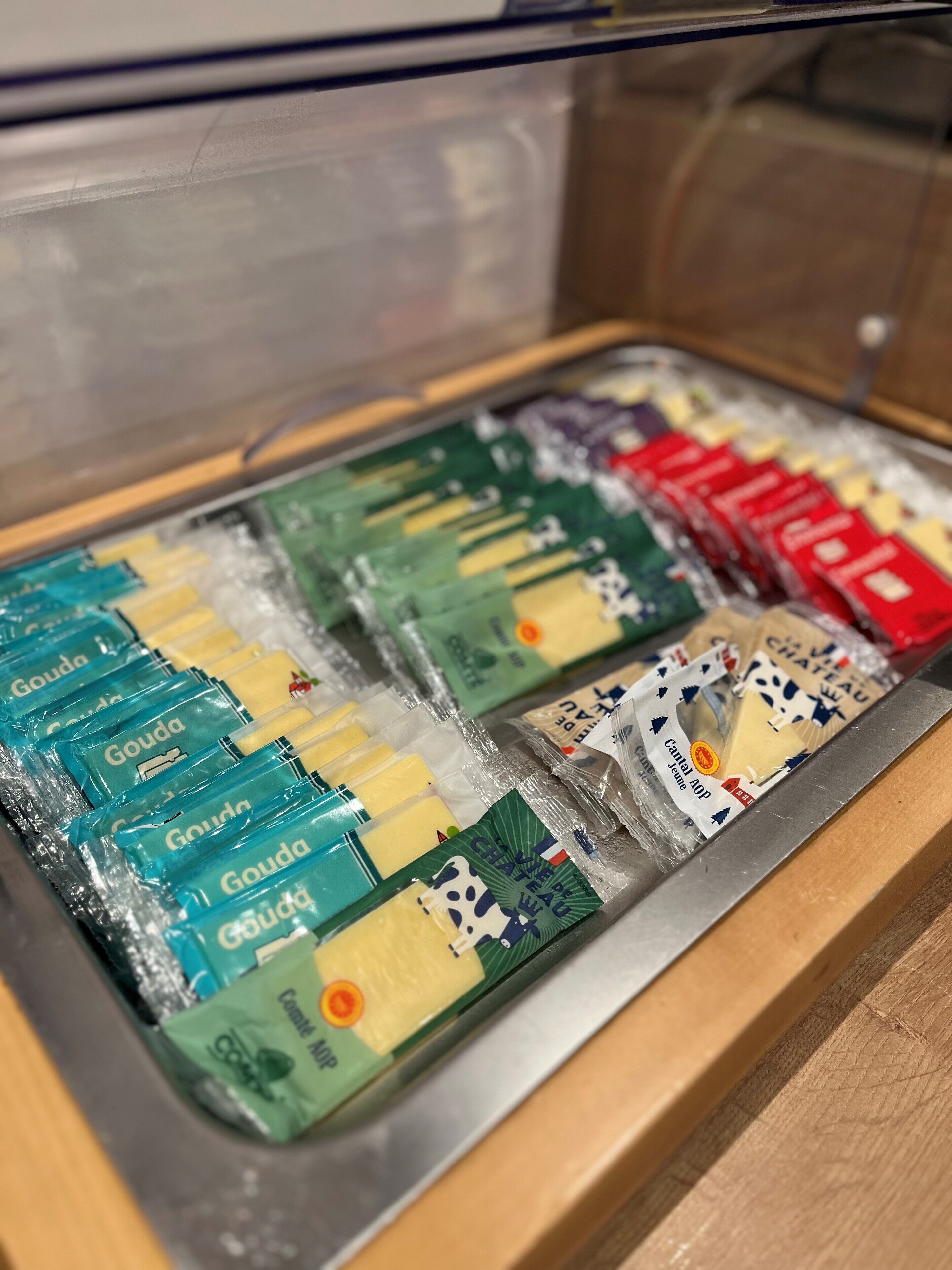 daily buffet breakfast (eur 13 per person)