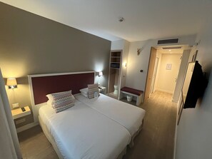 Standard Room, 2 Single Beds