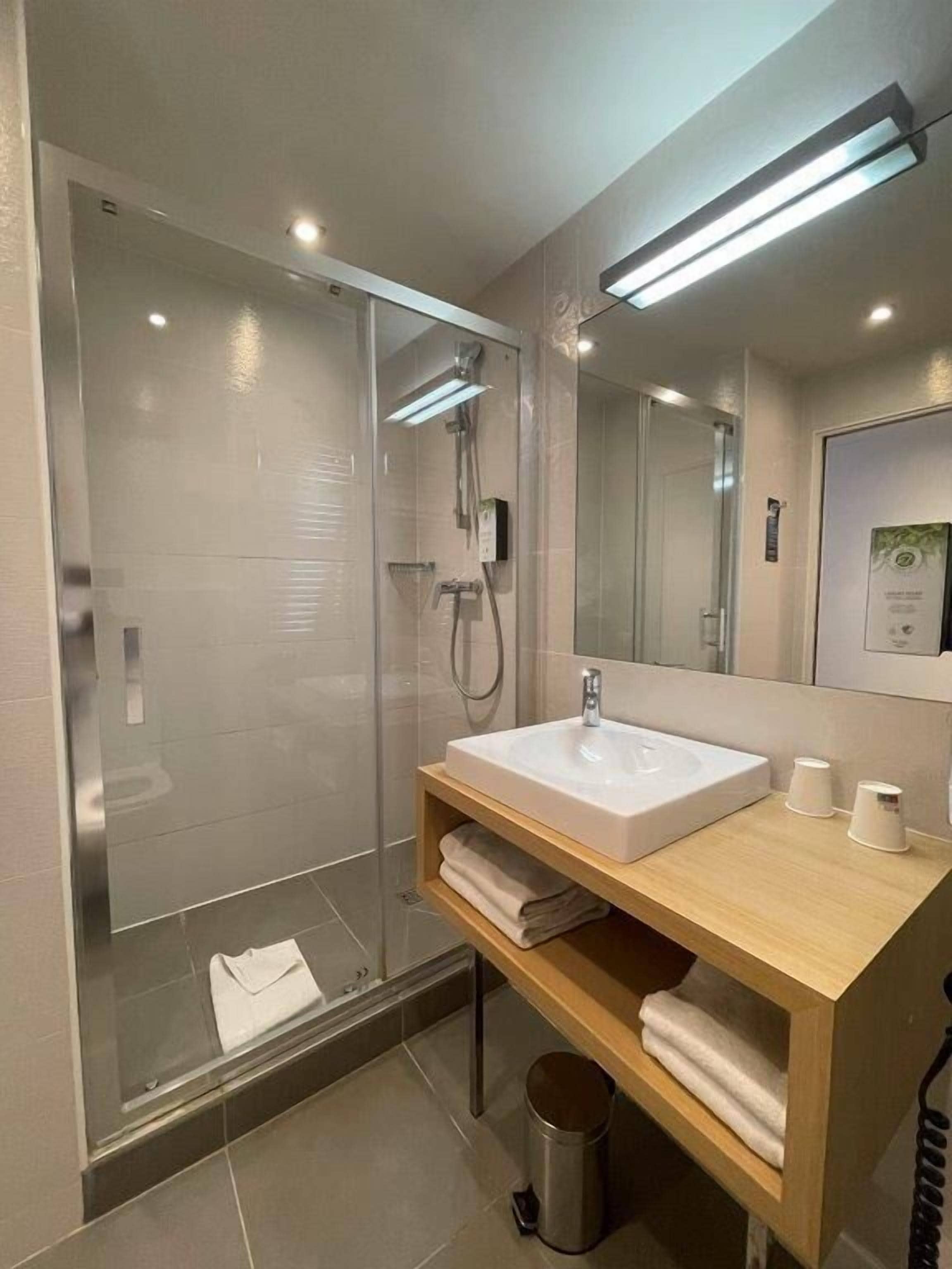 in-room safe, soundproofing, iron/ironing board, cots/infant beds