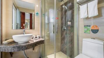 Rainfall showerhead, hair dryer, towels