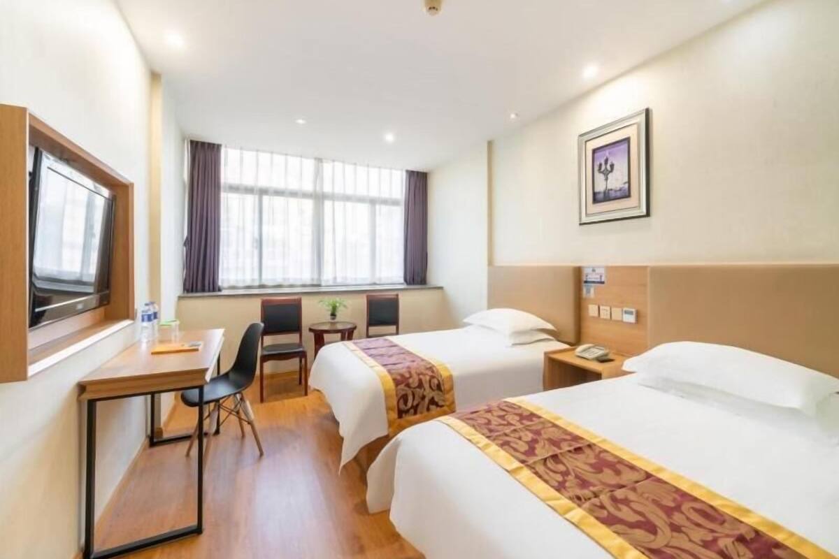 in-room safe, soundproofing, free wifi