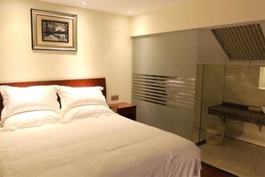 In-room safe, soundproofing, free WiFi