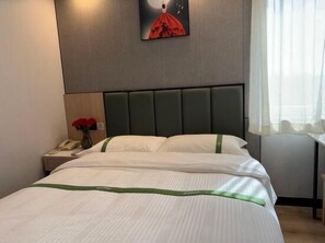 Free WiFi - Greentree Inn Beijing Caishikou Express Hotel (Beijing)