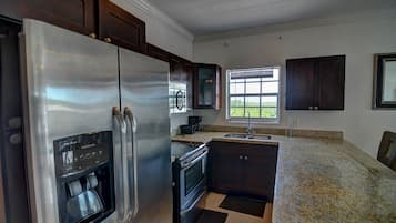 Full-size fridge, microwave, coffee/tea maker