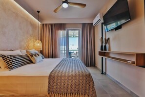 Junior Suite | Individually decorated, individually furnished, soundproofing, free WiFi - Villa Veranda (Naxos)