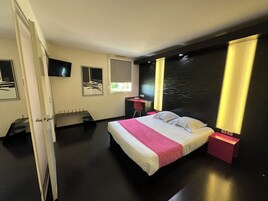 Double Room | Premium bedding, in-room safe, desk, soundproofing