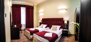 Basic Suite, 1 Double or 2 Single Beds | Premium bedding, memory-foam beds, minibar, in-room safe - Hotel Ilan (Lublin)