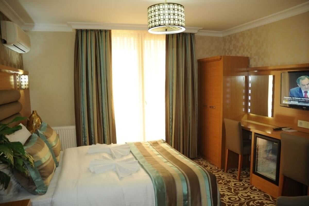 Minibar (free items), in-room safe, desk, soundproofing