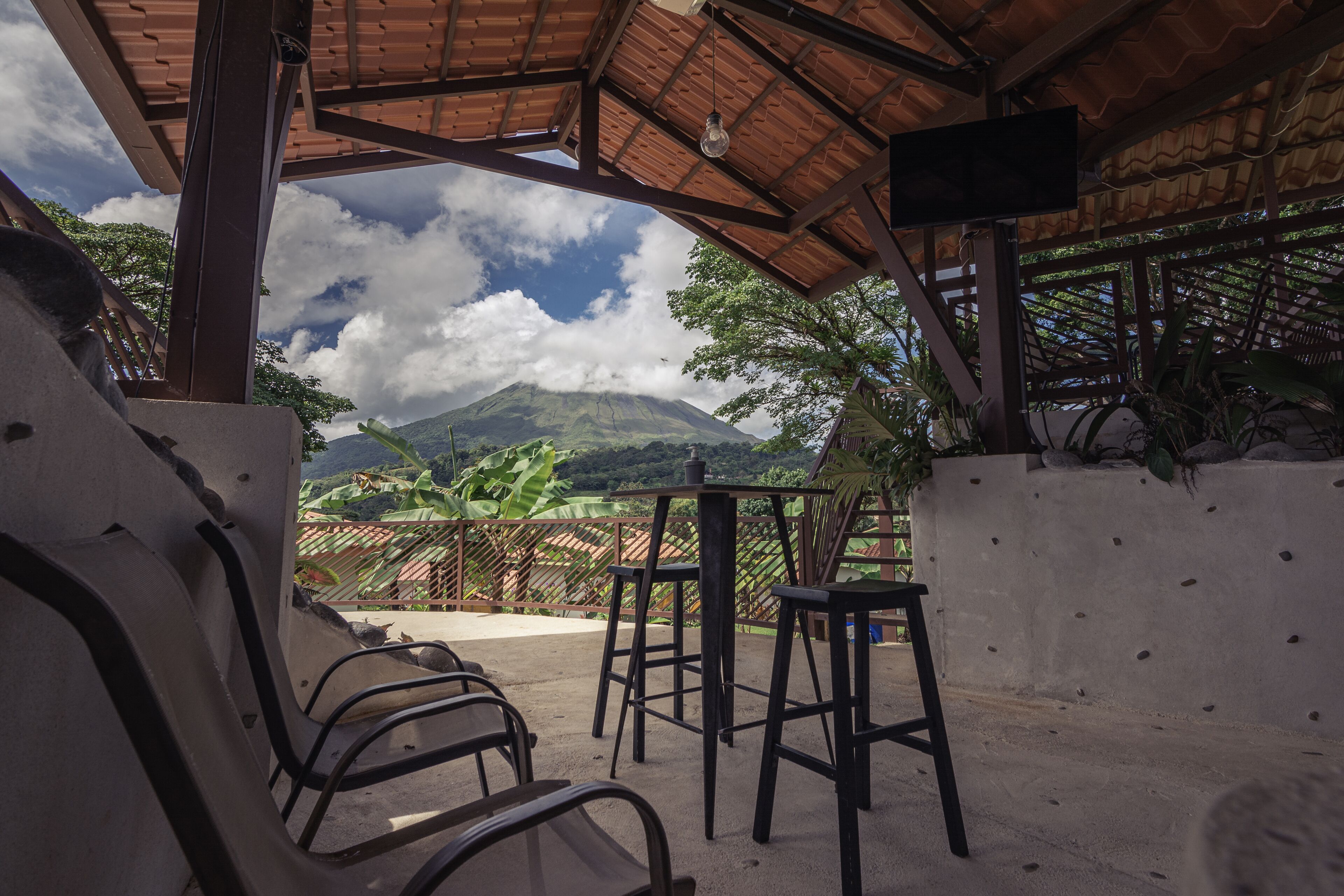 Bar au bord de la piscine