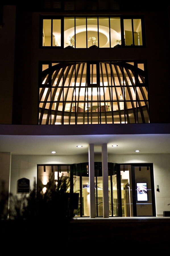 Exterior - Best Western Plus Hotel des Francs (Soissons)