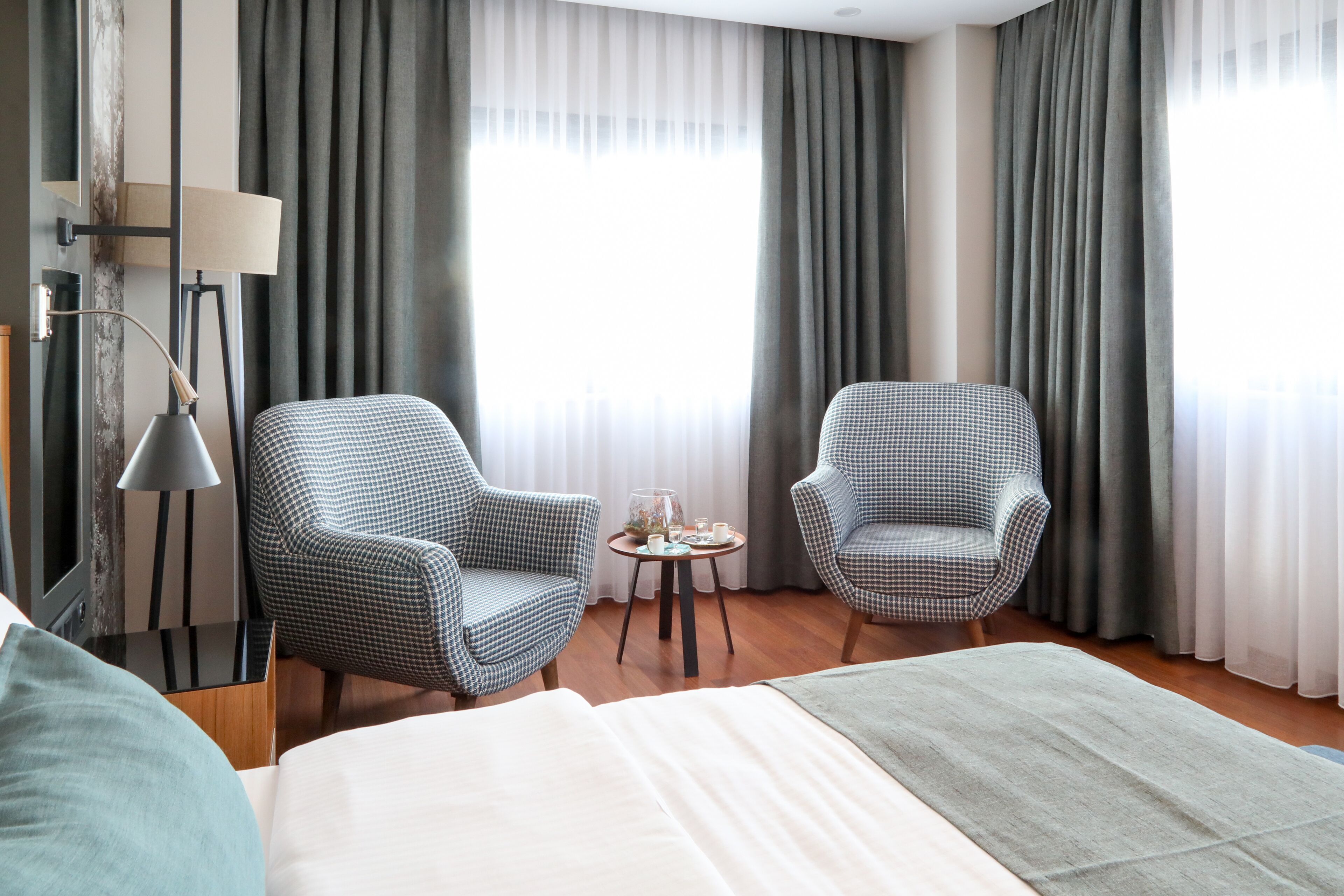 Grand Double Room, 1 King Bed | Living area | 82-cm LED TV with satellite channels, TV