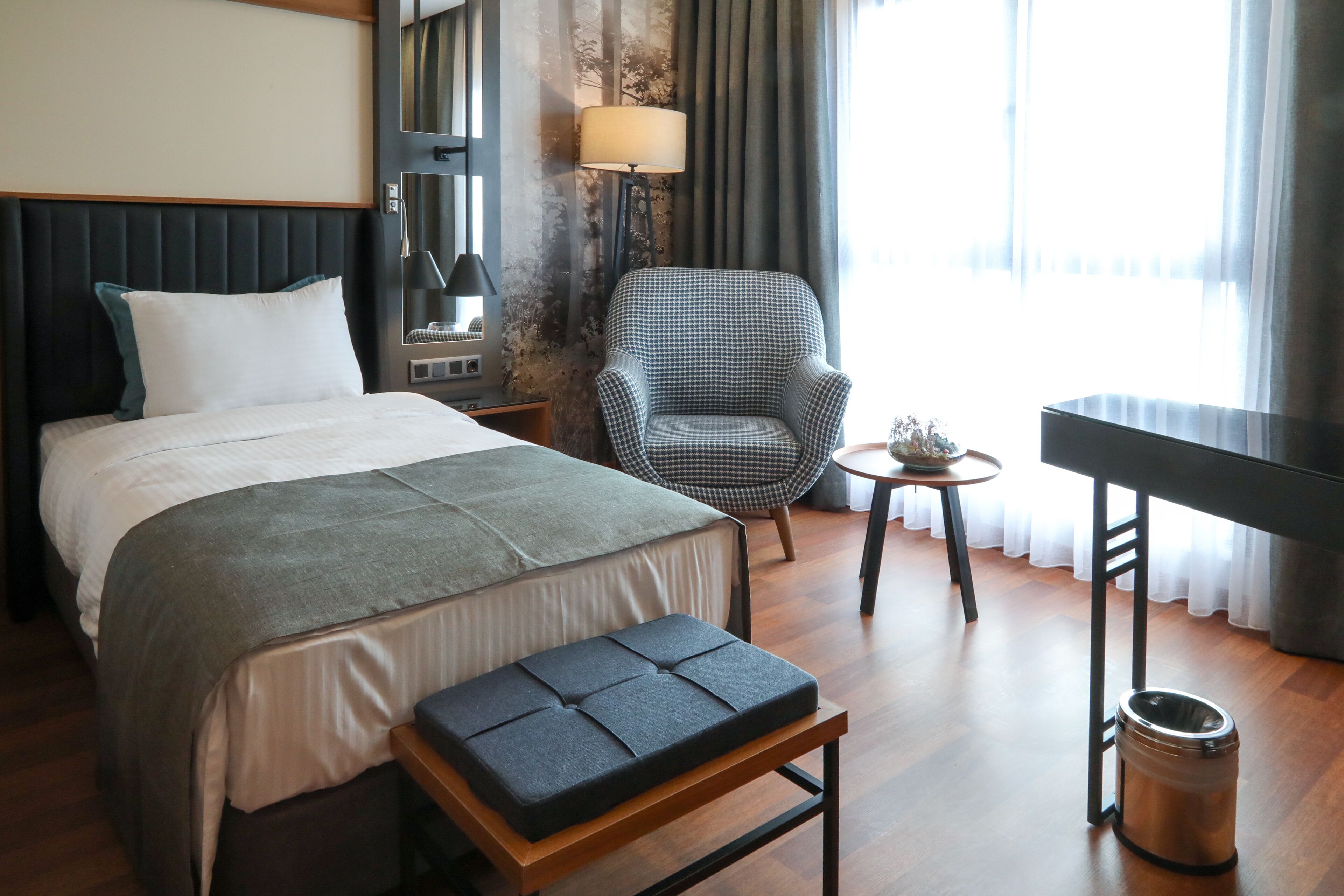 Habitación individual estándar | Caja de seguridad en la habitación y escritorio 