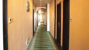 Hallway - Greentree Inn Zhenjiang Jurong New Bus Station Exp (Zhenjiang)