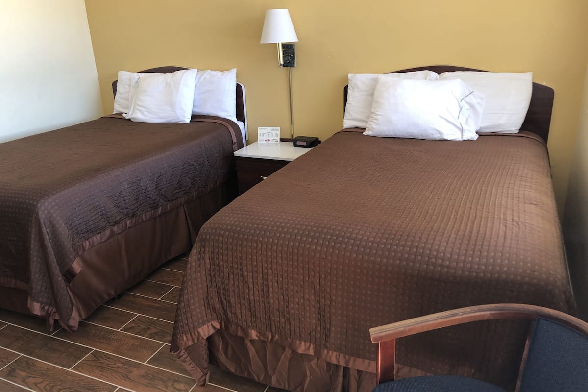 Double Room | Desk, rollaway beds, free WiFi, bed sheets