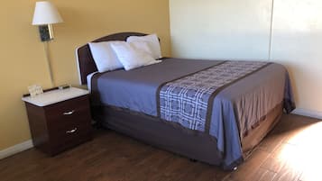 Standard Room | Desk, rollaway beds, free WiFi, bed sheets