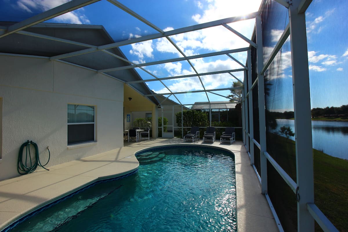 4 bedroom, 3 bathroom Private Pool Home | Indoor pool