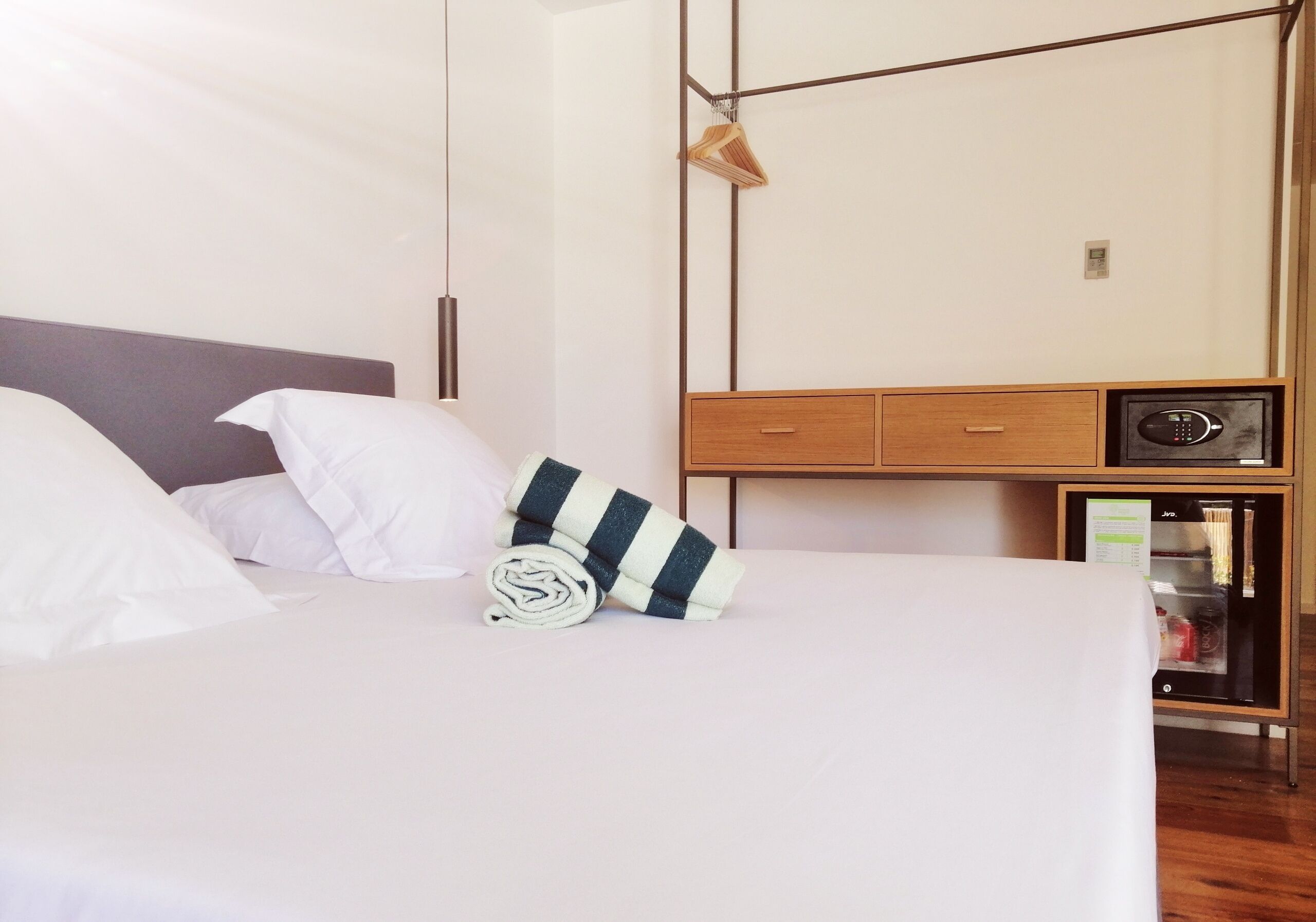 Minibar, in-room safe, desk, free WiFi