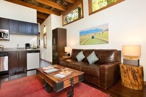Cabin (Modern Rustic Wedge) | Living room | Flat-screen TV, fireplace, DVD player - Fireside Resort (Wilson)