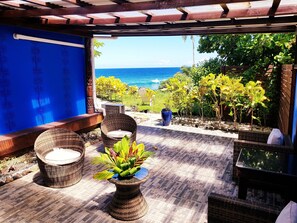 Aromaterapia, masajes de tejido profundo y manicures y pedicures 