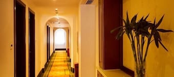 GreenTree Inn Dalian Jinzhou Railway Station Express Hotel