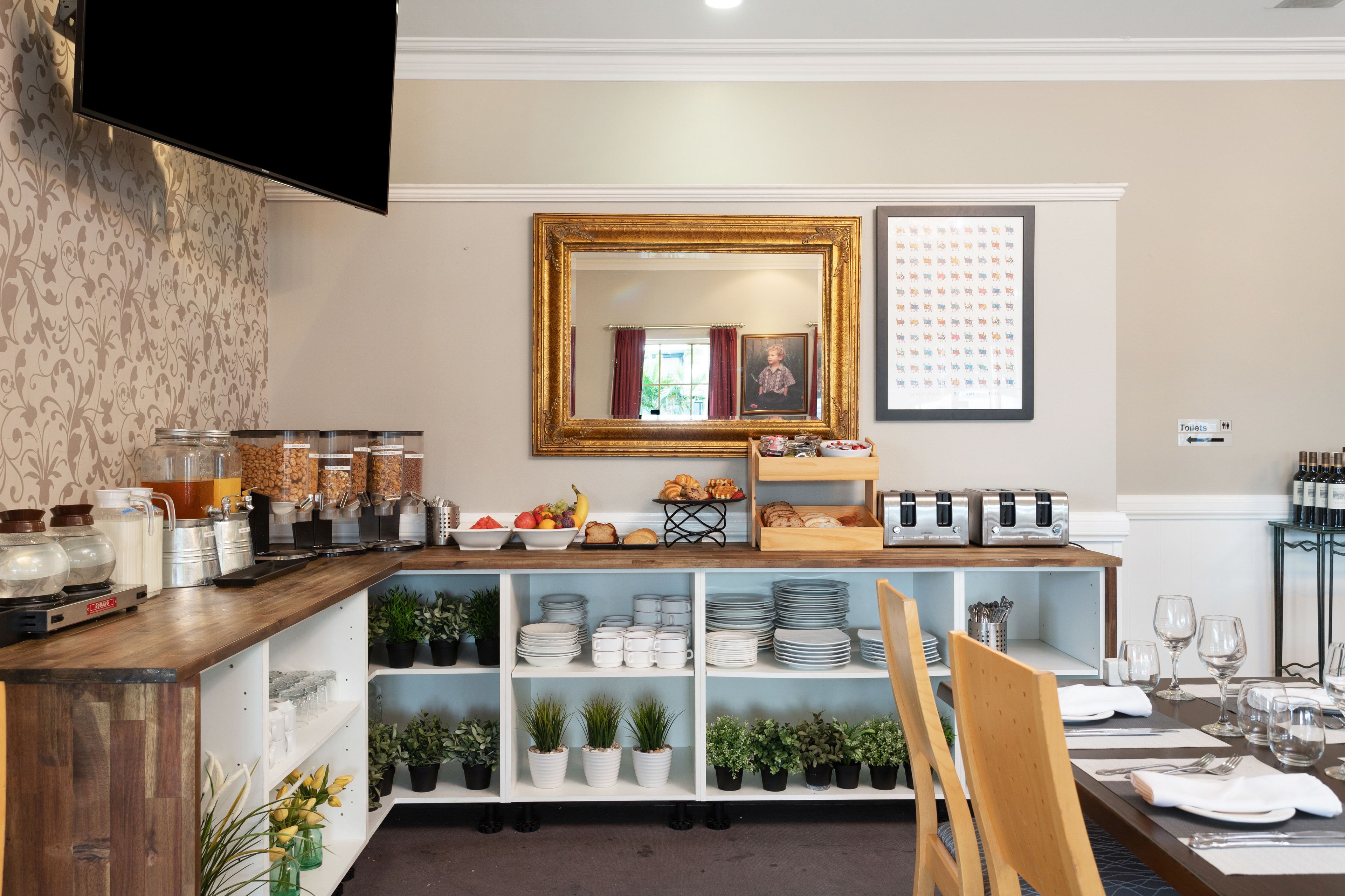 Photo - Coopers Colonial Motel