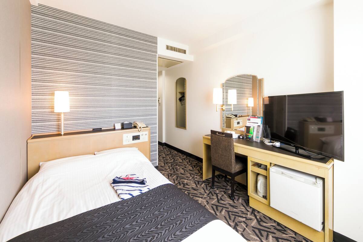 1 bedroom, desk, blackout curtains, free wifi