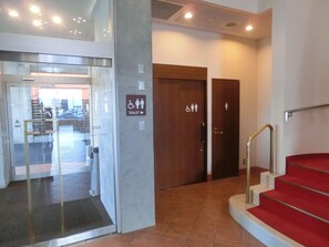 Interior entrance - APA Hotel Fuji Chuo (Fuji)