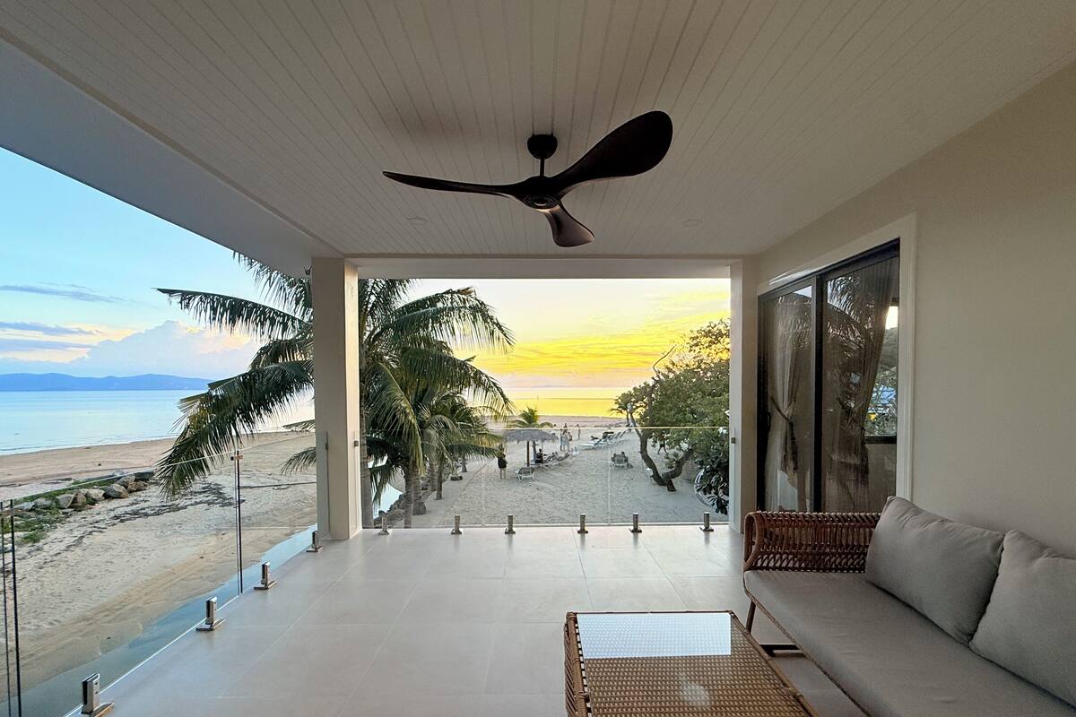 Villa Deluxe, 4 chambres, vue plage | Literie de qualité supérieure, coffres-forts dans les chambres