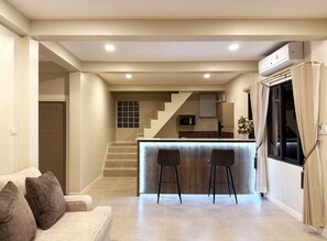 Biệt thự Deluxe, 4 phòng ngủ, quang cảnh bãi biển | Phòng khách