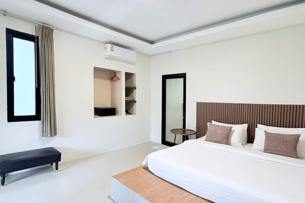 Garden Bungalow | Coin séjour | TV connectée de 43 pouces avec chaînes numériques