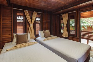 Two Person AC Bungalow | Ropa de cama de alta calidad, caja fuerte, decoración individual