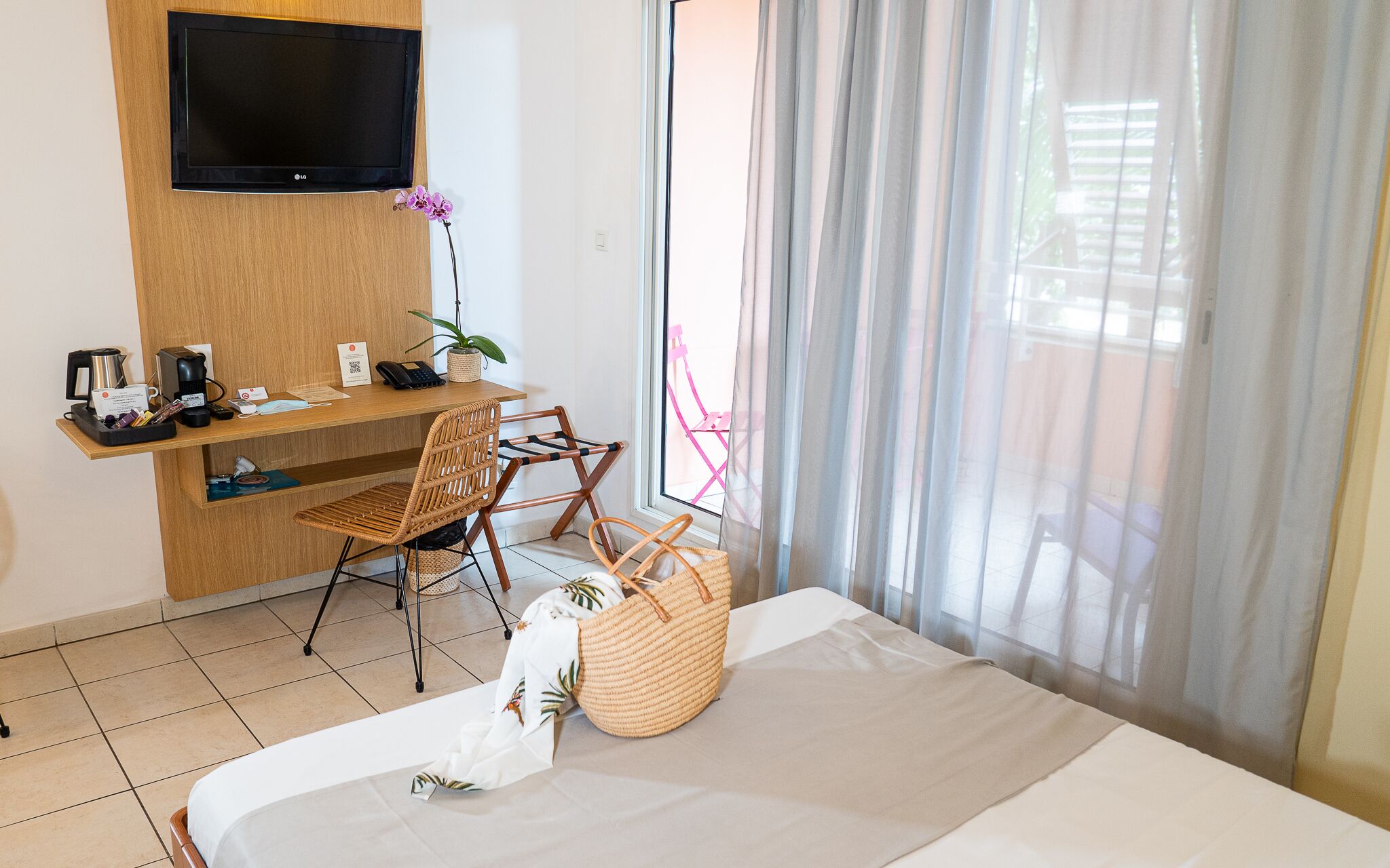 senior double room | premium bedding, tempur-pedic beds, minibar, in-room safe